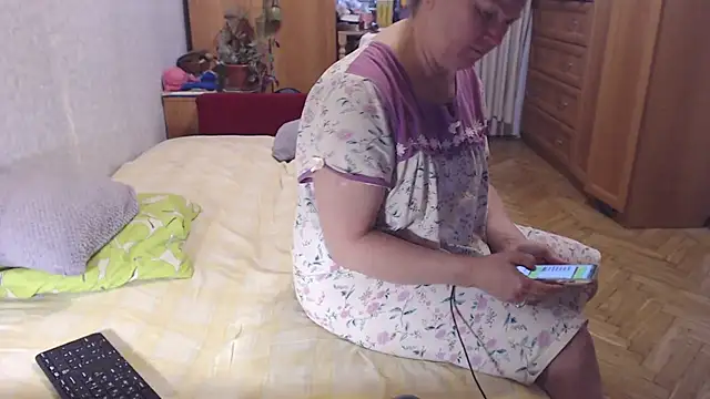 Snapshot of zarinafonliberman chatting on November 15, 2025, 6:28 am zarinafonliberman online show from November 15, 2025, 6:28 am