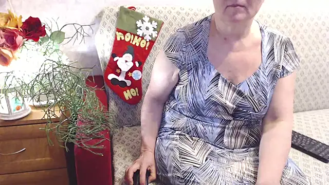 Snapshot of zarinafonliberman chatting on December 14, 2025, 6:24 pm zarinafonliberman online show from December 14, 2025, 6:24 pm