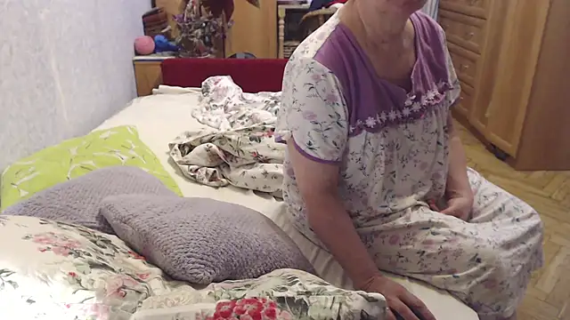 Snapshot of zarinafonliberman chatting on November 8, 2025, 6:17 am zarinafonliberman online show from November 8, 2025, 6:17 am