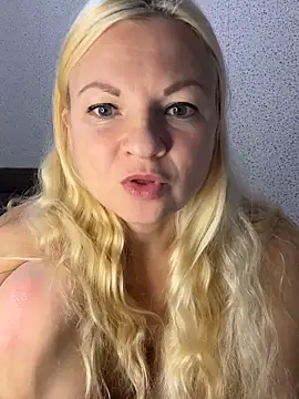 Julia beauty online show from October 18, 2025, 9:17 pm