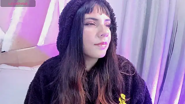 Snapshot of xhinata_hyugax chatting on January 5, 2026, 11:08 pm xhinata hyugax online show from January 5, 2026, 11:08 pm