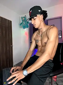 mike casseano online show from September 29, 2025, 10:37 pm