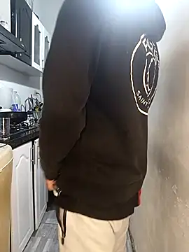 catire2323 online show from December 4, 2025, 1:04 am