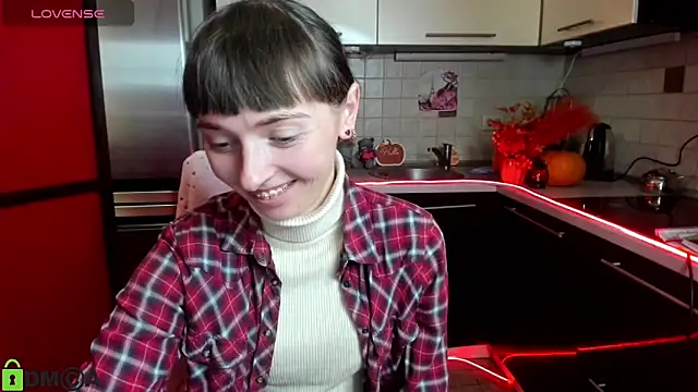 Snapshot of TayanaJons chatting on November 21, 2025, 8:57 am TayanaJons online show from November 21, 2025, 8:57 am