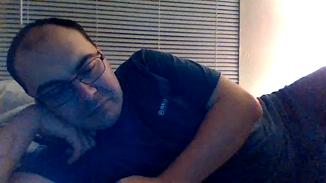 Snapshot of zman237 chatting on March 15, 2025, 2:46 am zman237 online show from March 15, 2025, 2:46 am