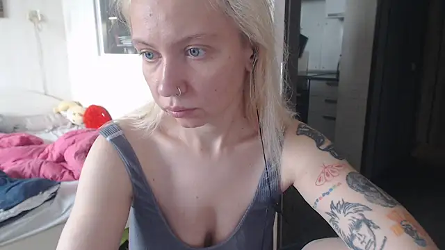 Snapshot of amanda_kiss_kiss chatting on October 29, 2025, 9:41 am amanda kiss kiss online show from October 29, 2025, 9:41 am