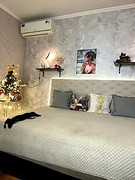 StripBianka online show from December 19, 2025, 7:55 am