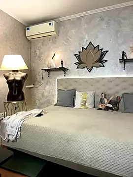 StripBianka online show from November 30, 2025, 10:27 am