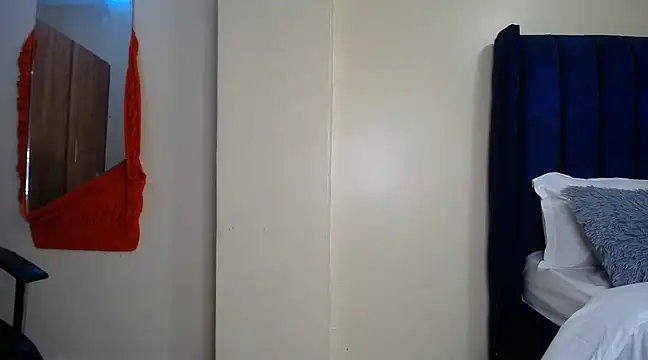 Snapshot of Siri_ssaru chatting on March 4, 2025, 1:45 am Siri ssaru online show from March 4, 2025, 1:45 am