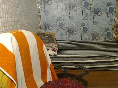 Snapshot of Oh_Maya chatting on December 14, 2025, 3:50 pm Oh Maya online show from December 14, 2025, 3:50 pm