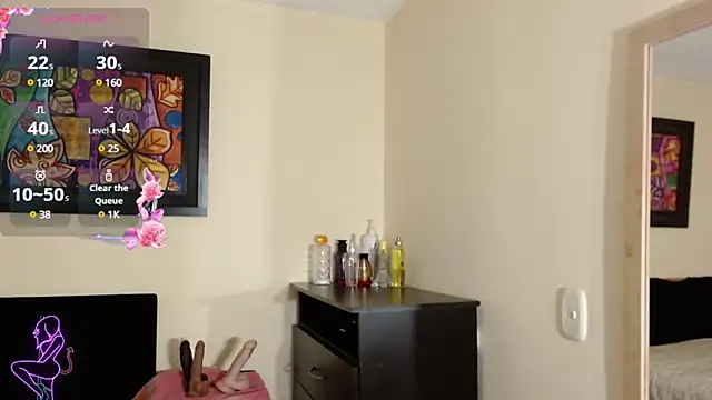 Snapshot of LorenTyler_ chatting on February 20, 2025, 4:58 pm LorenTyler online show from February 20, 2025, 4:58 pm