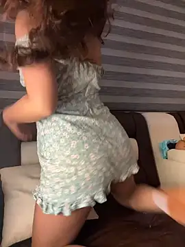 Snapshot of crystal_bunny7 chatting on March 17, 2025, 12:53 am crystal bunny7 online show from March 17, 2025, 12:53 am