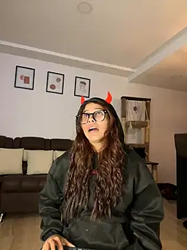 Snapshot of crystal_bunny7 chatting on February 10, 2025, 2:19 am crystal bunny7 online show from February 10, 2025, 2:19 am