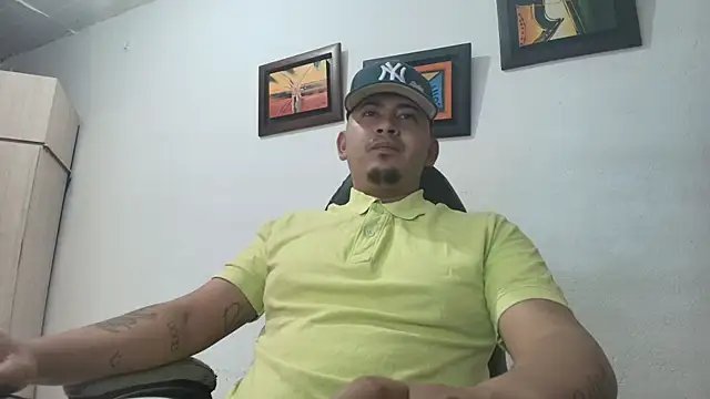 myke andrade online show from October 28, 2025, 4:24 am