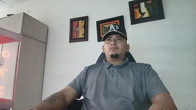 myke andrade online show from November 25, 2025, 11:54 am