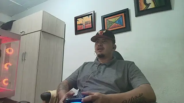 myke andrade online show from November 21, 2025, 3:27 am