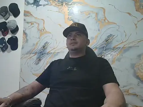 Snapshot of myke_andrade chatting on June 10, 2026, 6:36 am myke andrade online show from June 10, 2026, 6:36 am