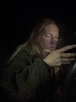 GoldenFlameGoddess online show from November 26, 2025, 3:28 am