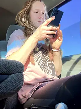 GoldenFlameGoddess online show from January 11, 2026, 7:10 pm