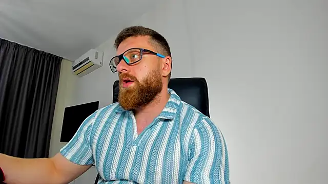 Findom guy online show from May 7, 2026, 6:22 pm
