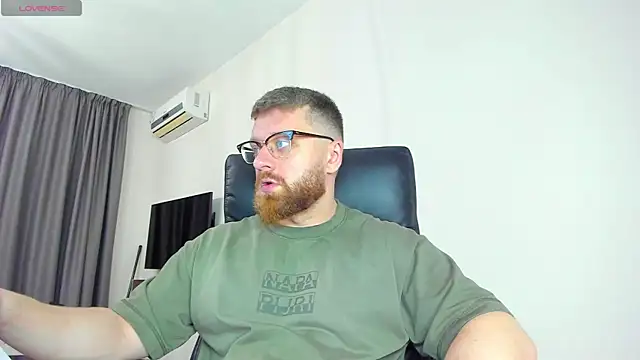 Findom guy online show from April 1, 2026, 10:38 am