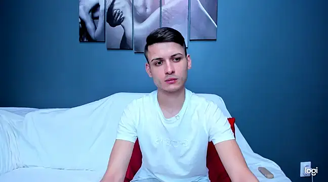 Snapshot of andboyfor6 chatting on December 23, 2024, 2:39 pm andboyfor6 online show from December 23, 2024, 2:39 pm