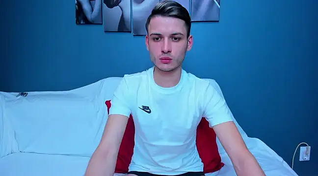 Snapshot of andboyfor6 chatting on February 6, 2025, 8:50 am andboyfor6 online show from February 6, 2025, 8:50 am