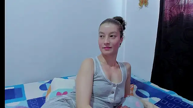 Snapshot of MiiaVolkova chatting on November 25, 2025, 5:57 pm MiiaVolkova online show from November 25, 2025, 5:57 pm