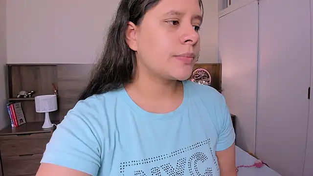 Snapshot of emily_adams01 chatting on December 2, 2025, 10:22 pm emily adams01 online show from December 2, 2025, 10:22 pm