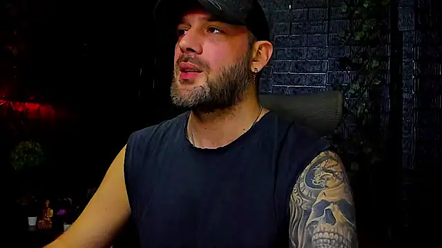 LexXHardy online show from November 1, 2025, 9:41 pm