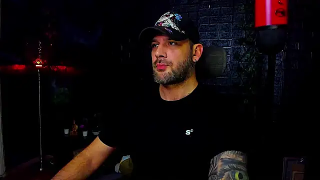 LexXHardy online show from October 31, 2025, 12:07 am