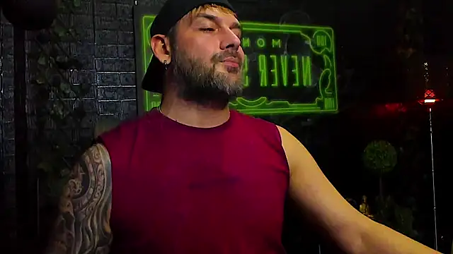 Snapshot of LexXHardy chatting on December 15, 2025, 7:31 pm LexXHardy online show from December 15, 2025, 7:31 pm