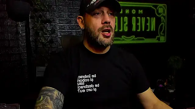 Snapshot of LexXHardy chatting on January 14, 2026, 4:32 pm LexXHardy online show from January 14, 2026, 4:32 pm