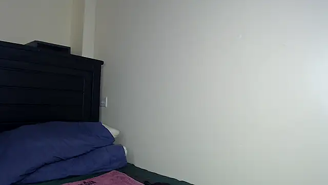 NIKKIE LOVE online show from November 16, 2025, 7:24 am