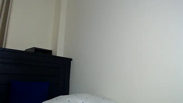 NIKKIE LOVE online show from February 7, 2026, 7:16 am