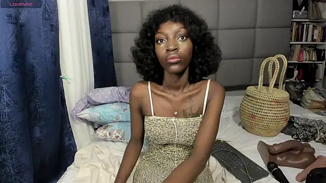 suhaila suus online show from December 23, 2025, 2:55 am