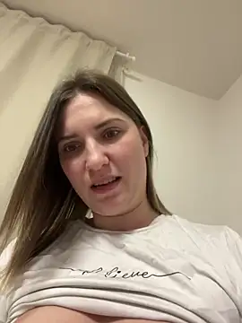 Snapshot of secretcrazy69 chatting on February 17, 2026, 4:37 pm secretcrazy69 online show from February 17, 2026, 4:37 pm