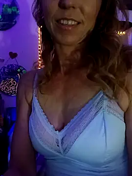 cammyquart online show from November 5, 2025, 2:58 am