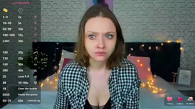 Snapshot of Linda_Bryant chatting on February 7, 2025, 12:53 am Linda Bryant online show from February 7, 2025, 12:53 am