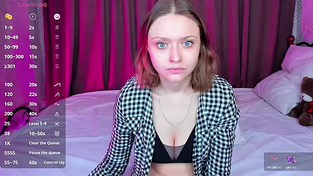 Snapshot of Linda_Bryant chatting on January 19, 2025, 12:49 am Linda Bryant online show from January 19, 2025, 12:49 am