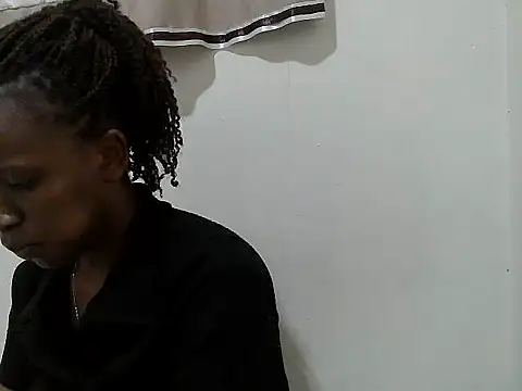 prettybeee online show from November 2, 2025, 10:04 pm