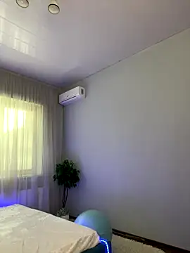 Snapshot of _Chlo__e chatting on September 20, 2025, 12:43 pm Chlo e online show from September 20, 2025, 12:43 pm