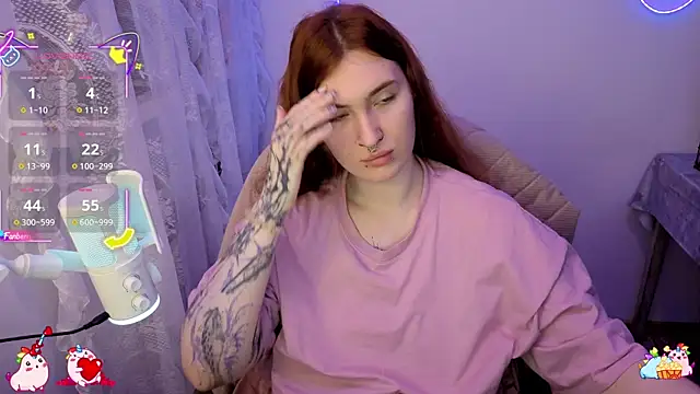 Snapshot of _Chlo__e chatting on December 4, 2025, 2:16 pm Chlo e online show from December 4, 2025, 2:16 pm