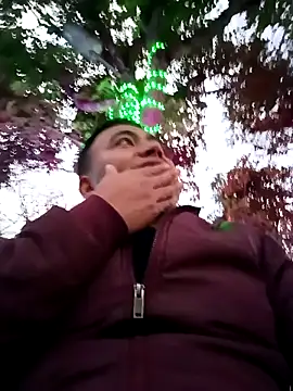 Snapshot of Diego_leon27 chatting on December 28, 2024, 11:05 pm Diego leon27 online show from December 28, 2024, 11:05 pm