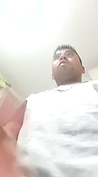 Snapshot of Diego_leon27 chatting on February 23, 2025, 2:18 am Diego leon27 online show from February 23, 2025, 2:18 am