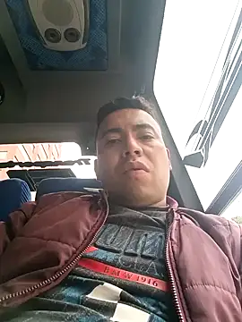 Snapshot of Diego_leon27 chatting on December 27, 2024, 1:39 pm Diego leon27 online show from December 27, 2024, 1:39 pm