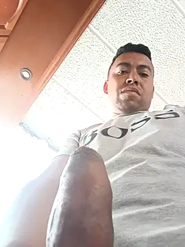 Snapshot of Diego_leon27 chatting on September 26, 2025, 4:36 pm Diego leon27 online show from September 26, 2025, 4:36 pm