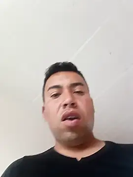 Snapshot of Diego_leon27 chatting on December 4, 2025, 8:08 pm Diego leon27 online show from December 4, 2025, 8:08 pm