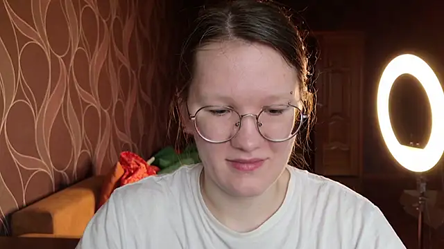 Snapshot of MiriamOr chatting on October 30, 2025, 8:01 am MiriamOr online show from October 30, 2025, 8:01 am