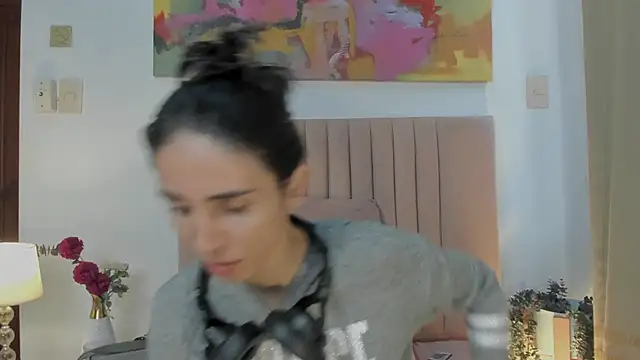 Snapshot of Nina_Cavaali chatting on October 7, 2025, 11:55 am Nina Cavaali online show from October 7, 2025, 11:55 am